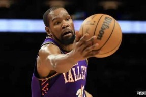 亚博体育-关于杜兰特重要时刻出色防守，曼联带队取胜！赢得满堂喝彩的信息